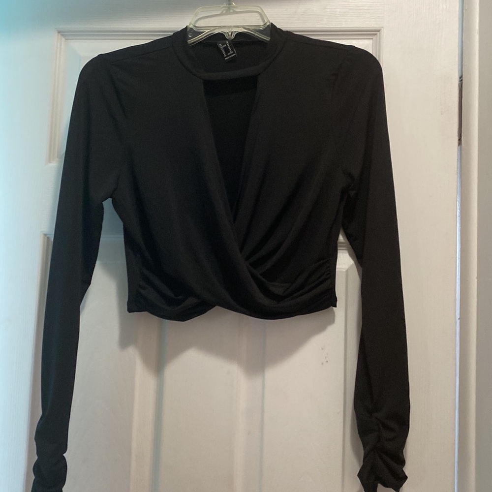 Crossover Cutout Crop Top